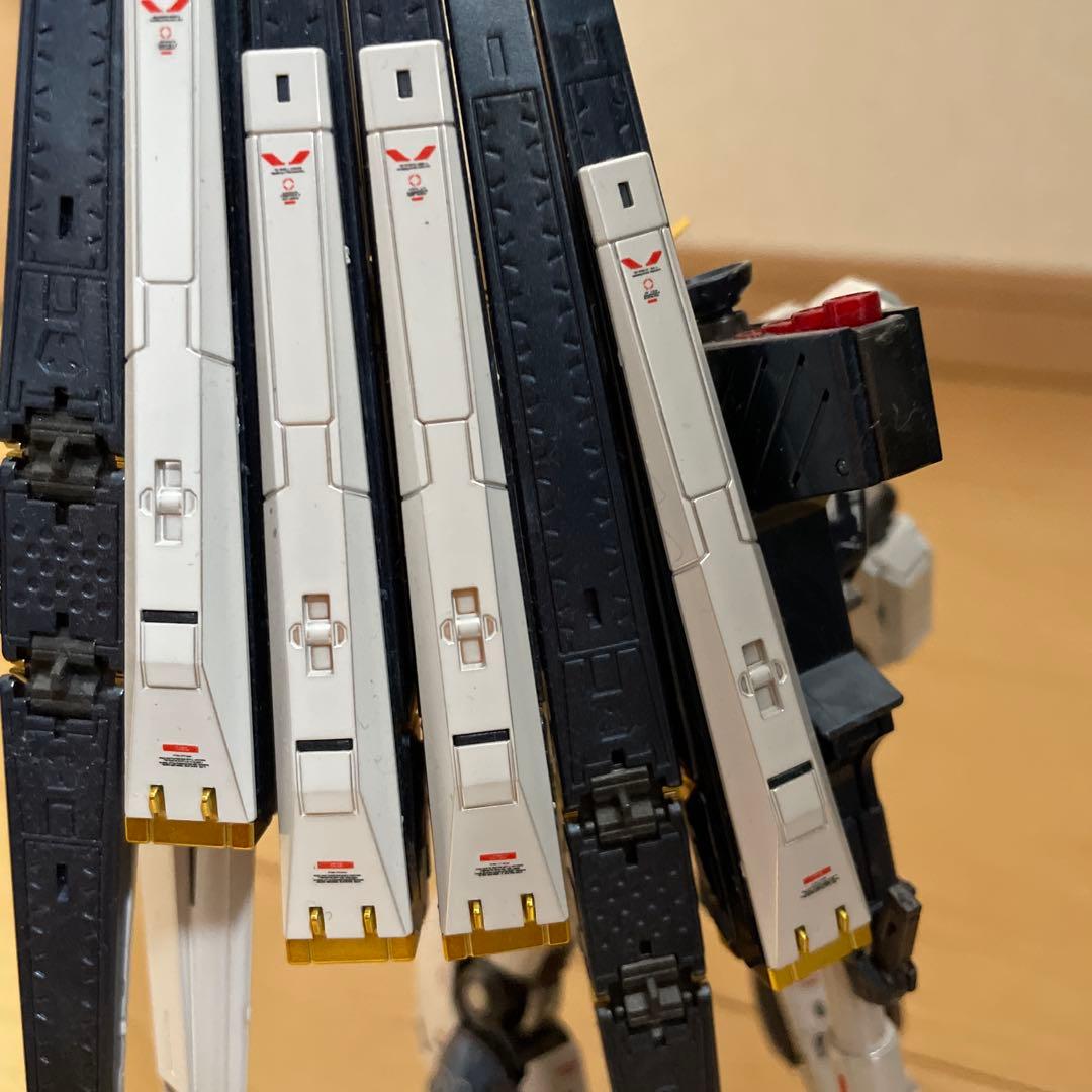 1/144 RG νガンダム チタニウムフィニッシュ 完成品