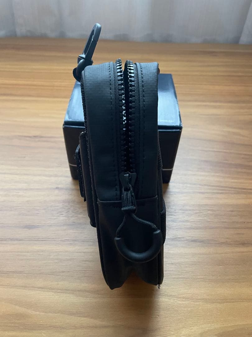 さ*ら様 【美品】ダイワ　BG SW 4000D-CXH ベスト用ポーチ付き