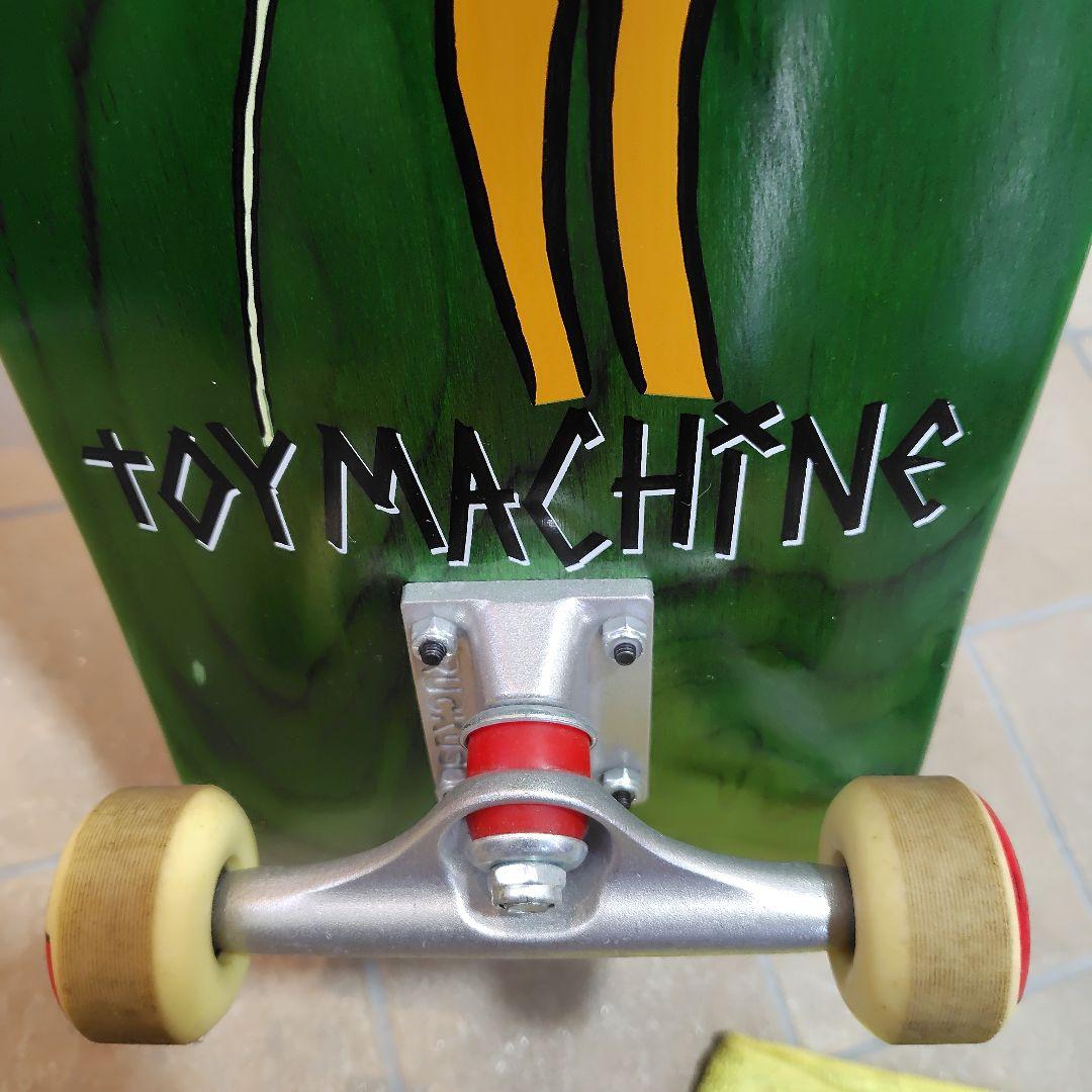 toy machine トイマシーン Pee Sect スケートボード