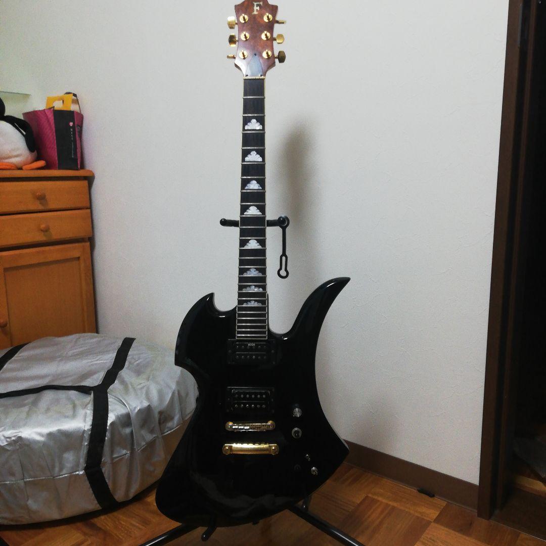 フェルナンデス　モッキンバード