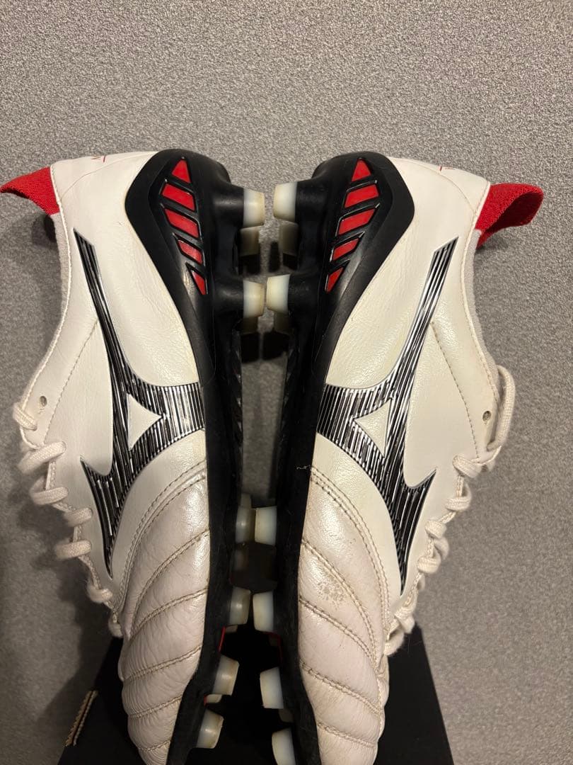 ミズノ　サッカースパイク　モレリアネオIII Japan