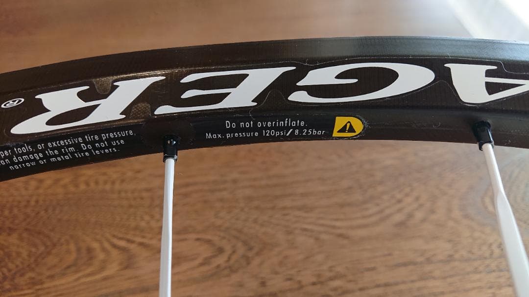 超レア美品カーボンBONTRAGER レースXXXライト１０速 後輪ホイール