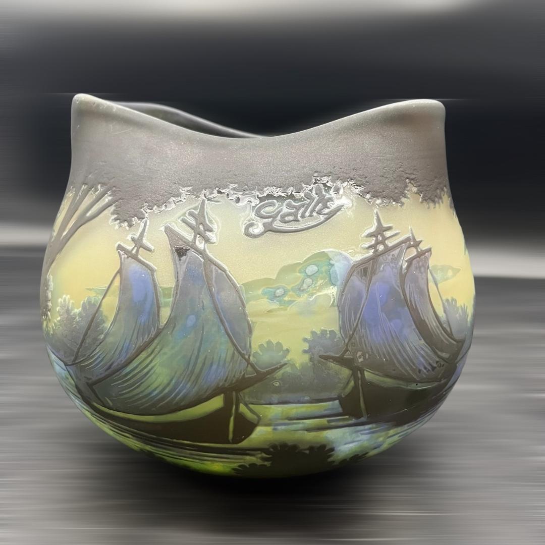 エミールガレ 特大　花器　花瓶　カメオ彫り　被せガラス　高さ15ｃｍ