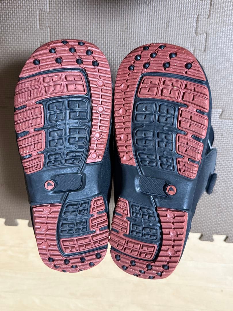 スノーボードブーツ (size 26cm)