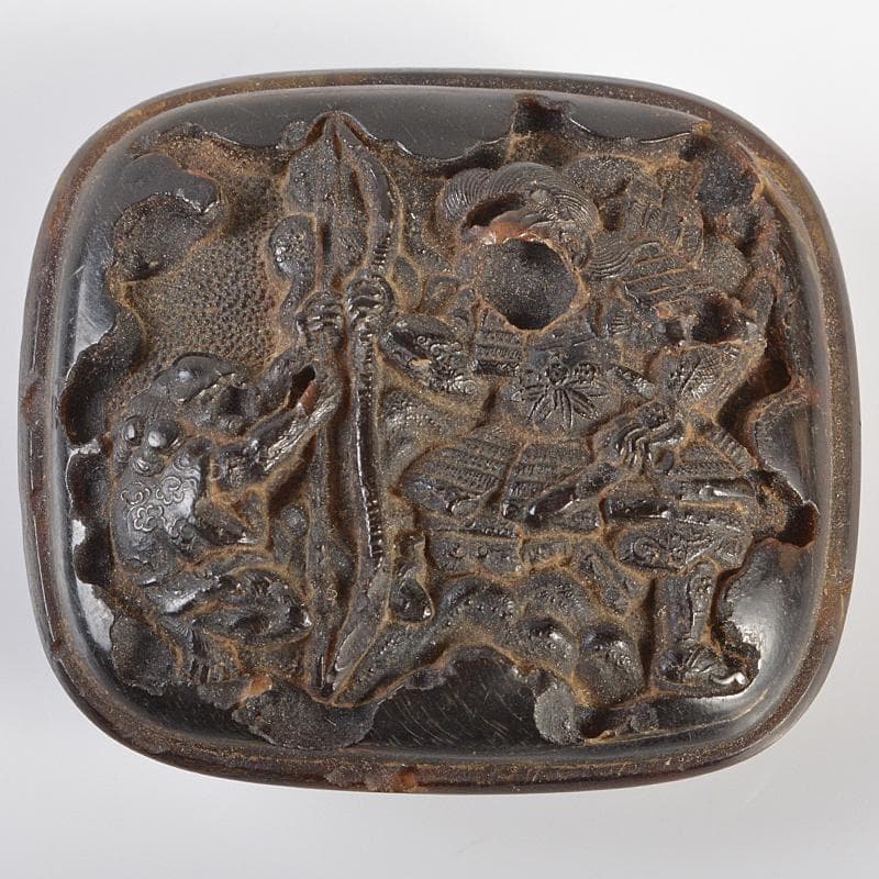時代提げ物　獣角彫刻　人物船文　根付　V　R6426