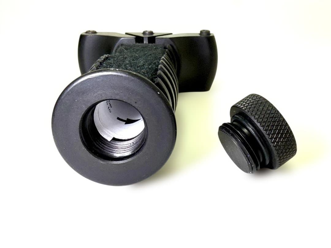 実物 CQD フォアグリップ 中古品