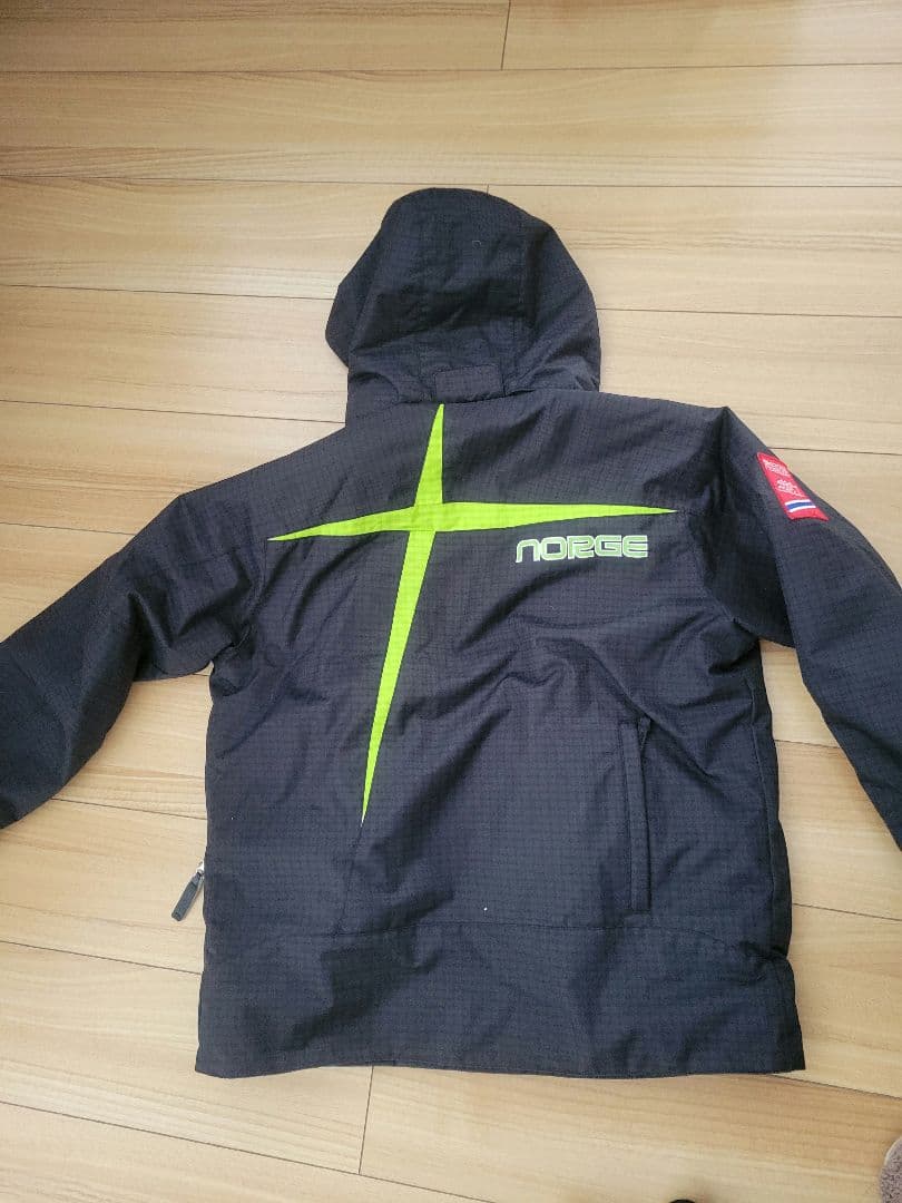 160 フェニックス スキーウェア 黒 男の子 女の子 スノーボード