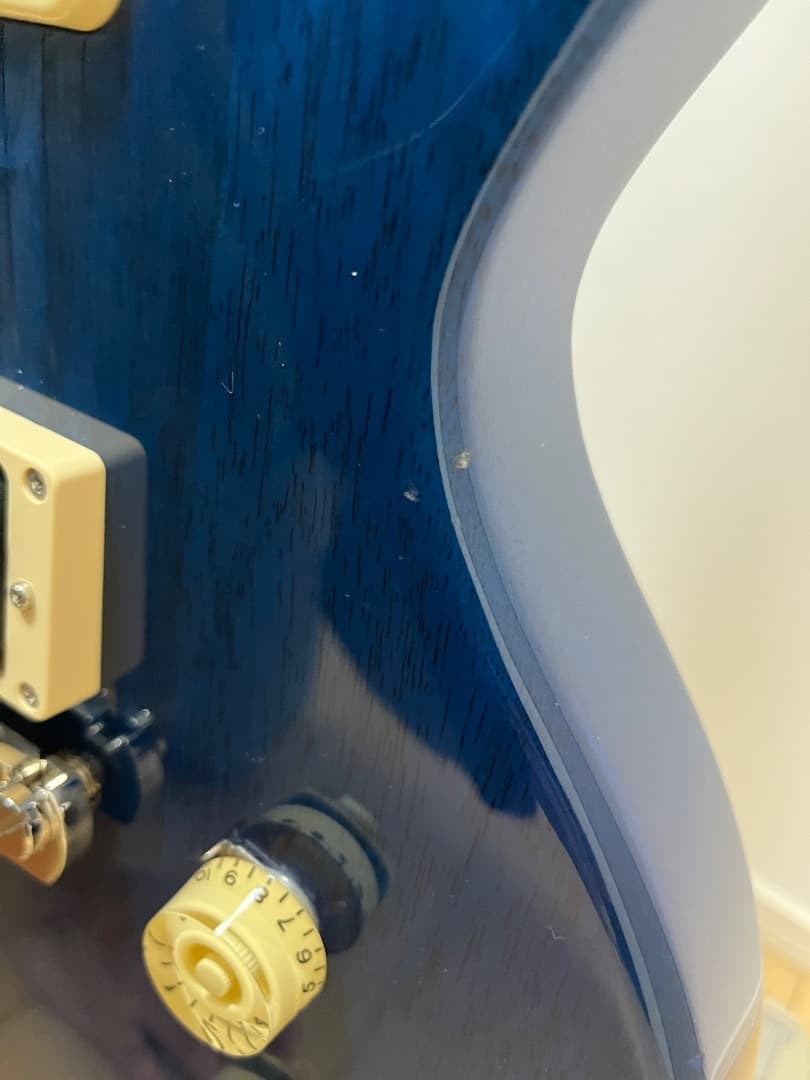 rabbit is コリーナ　2019年製　エレキギター