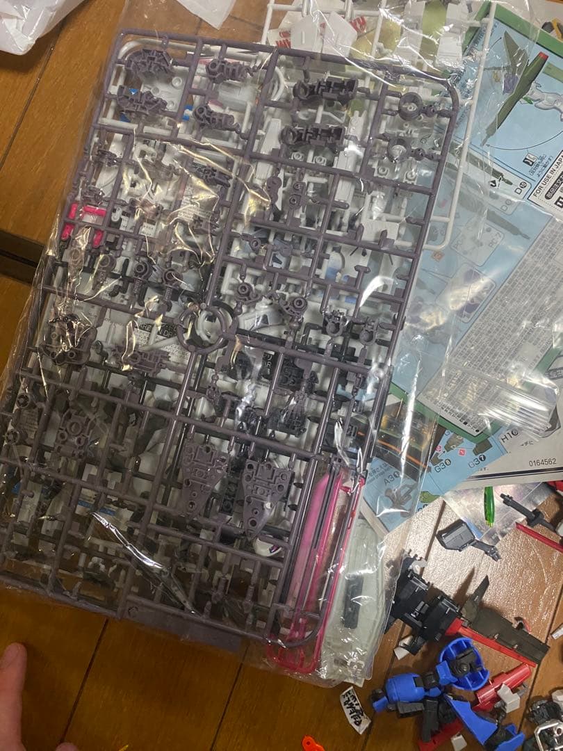 ガンプラ　hg mg 大量　まとめ売り　フィギュア　エヴァなど　武器パーツ