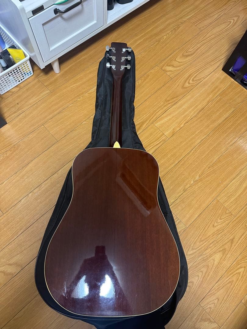 A*K様 Morris アコースティックギター レッドグラデーション