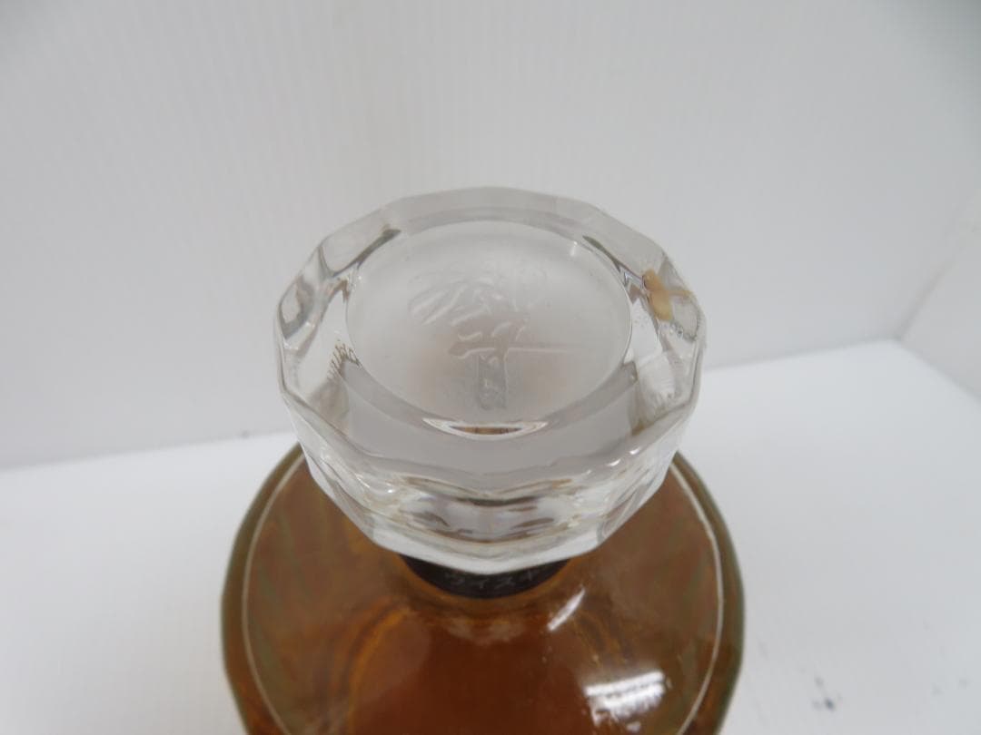 サントリー　Hibiki　響　ジャパニーズハーモニー　未開栓　　　　　　　052