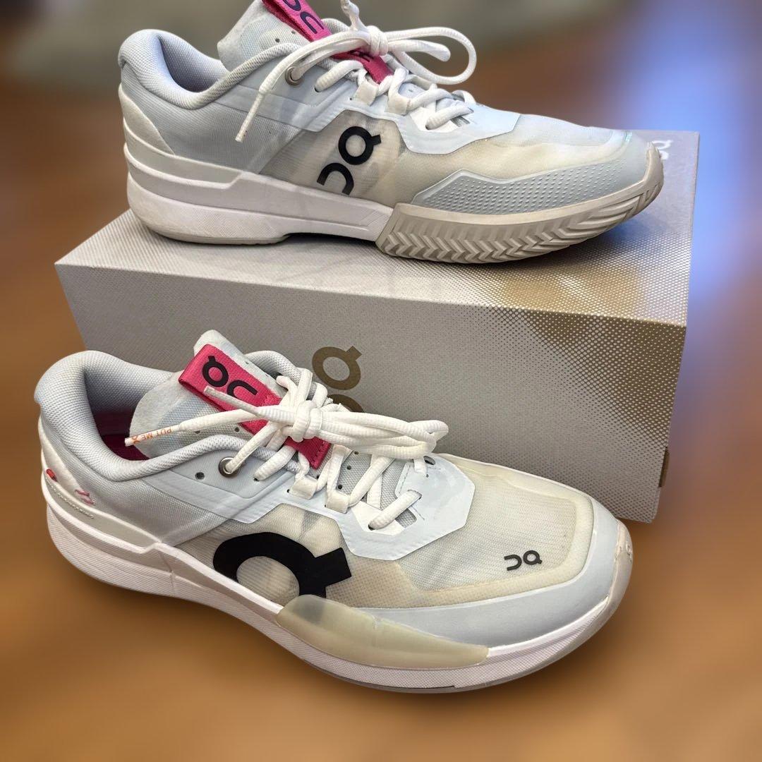 on tennis テニスシューズ THE ROGER Pro 2 28.5