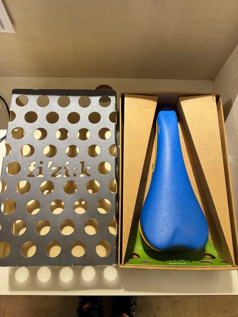 希少 fizik フィジーク DH サドル OLD MTB