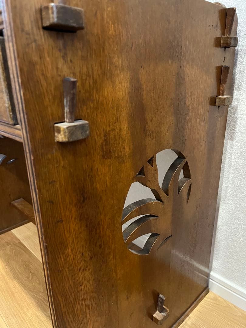 子供用のヴィンテージ机　透かし彫り 昭和レトロ 大正ロマン