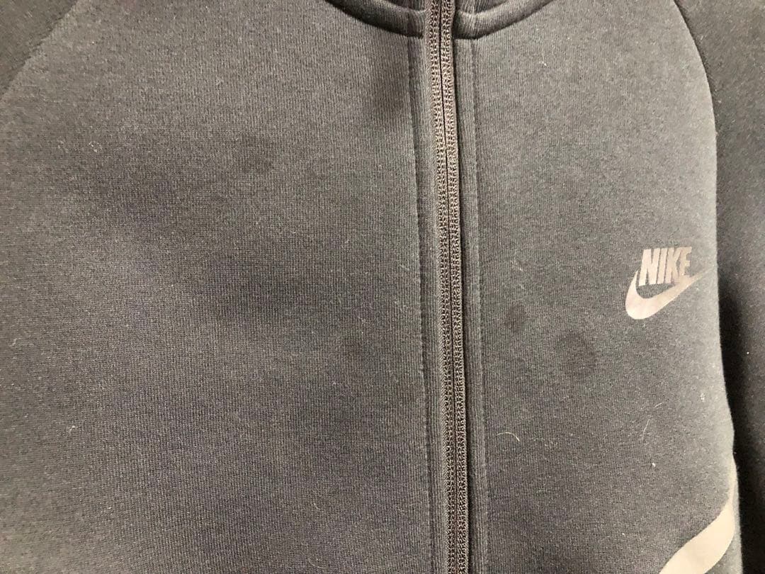 Nike テックフリース　ブラック