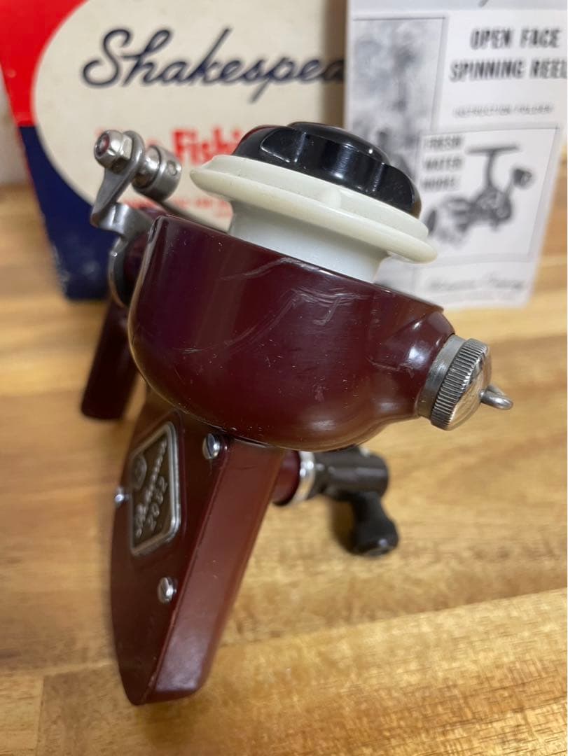 龍*様 【希少】シェイクスピア　スピニングリール 2052NL 箱、説明書付
