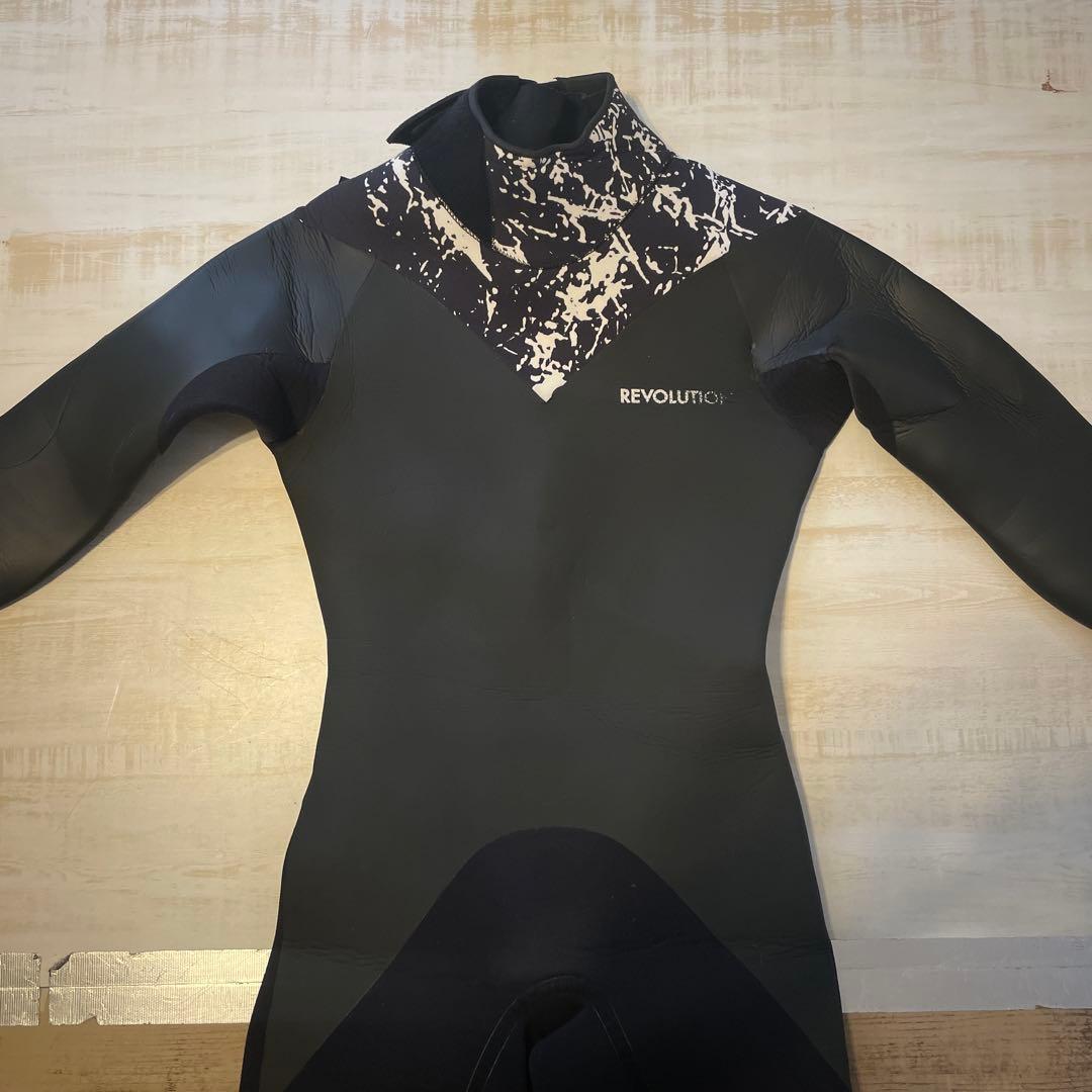 セミドライ　裏起毛フルスーツ　ウエットスーツ　revolution 5mm