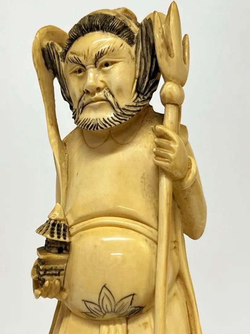 極上　人物　重さ；402g