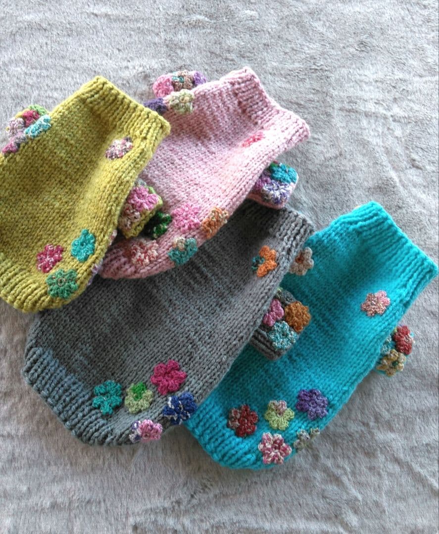 R06-1 (小花ニット)