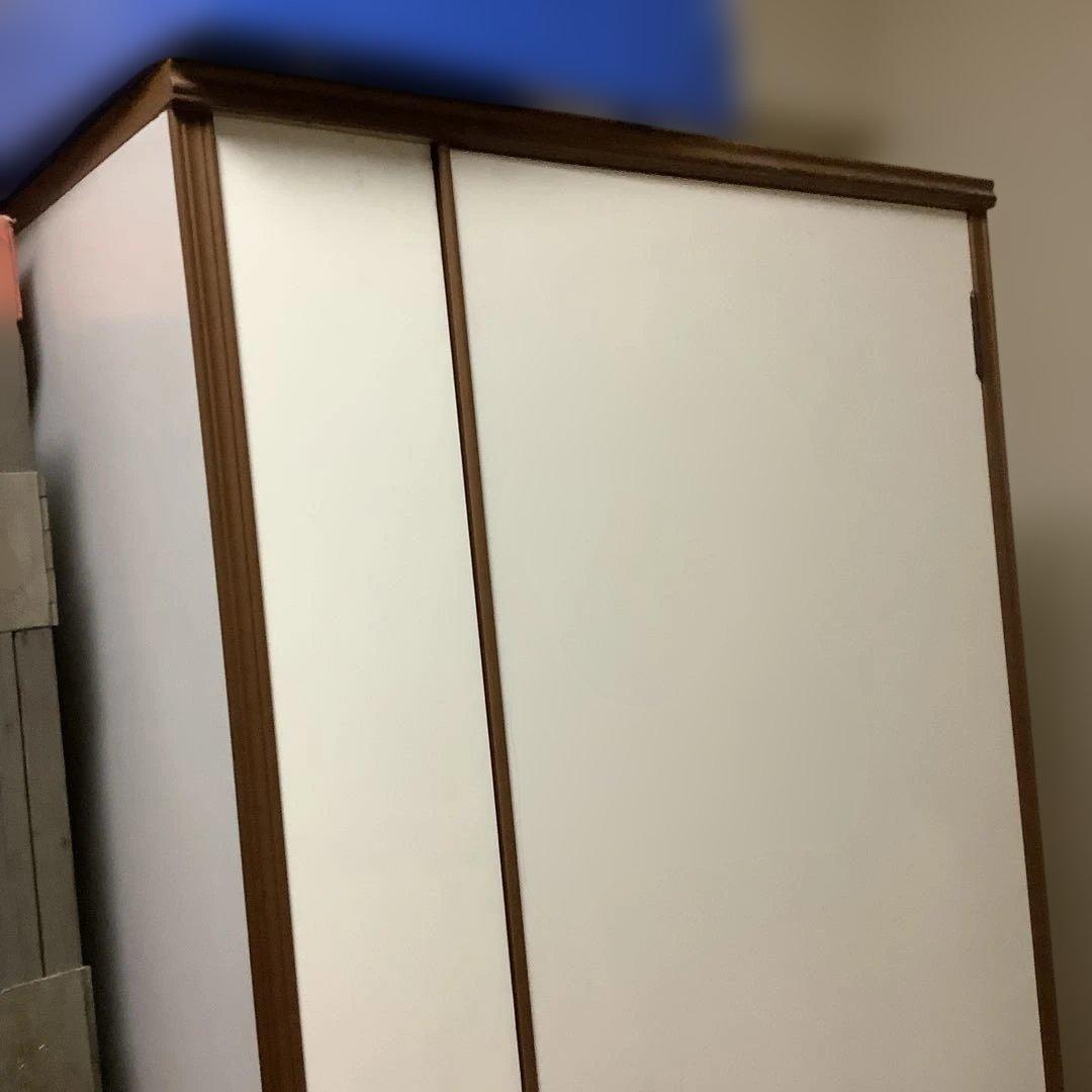 昭和レトロ　ロッカー　洋服ダンス　木製　スリムキャビネット　オフホワイト