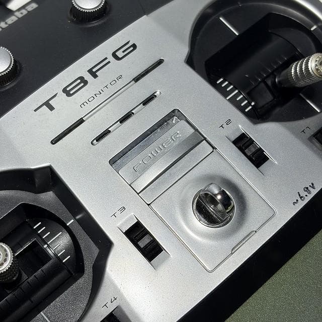 中古 futaba 8fg 8チャンネル システム 送信機 2.4GHz プロポ
