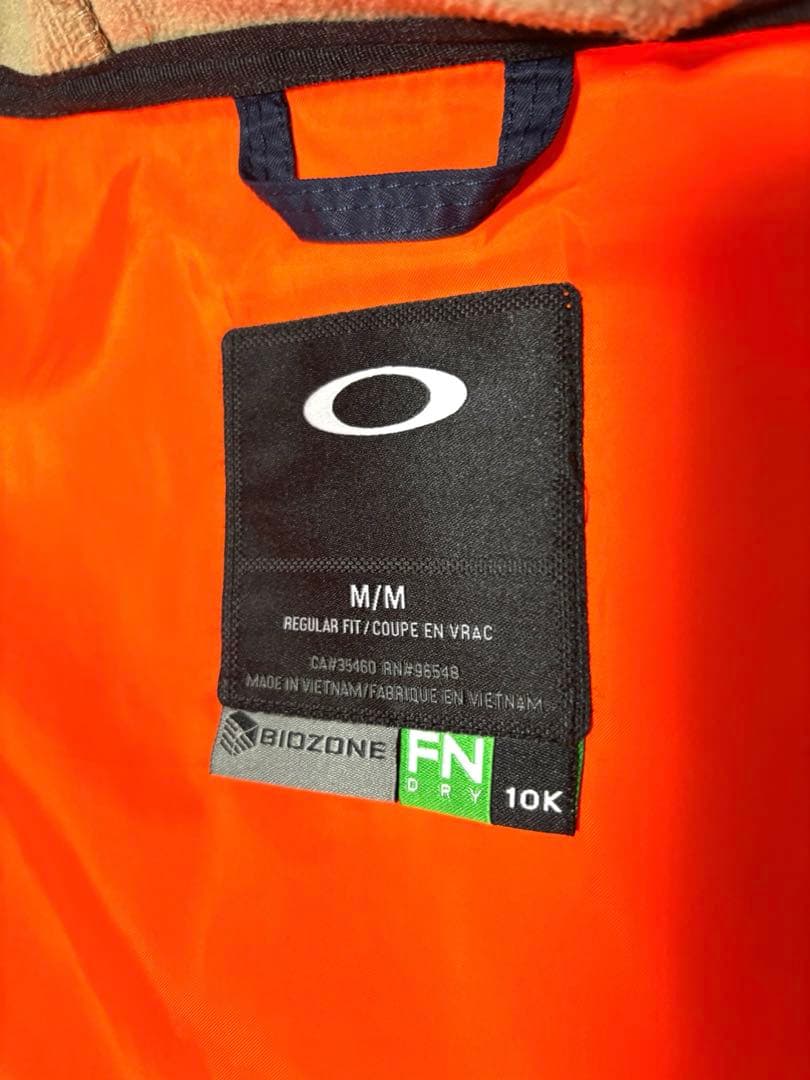 オークリー スノーボードウェア