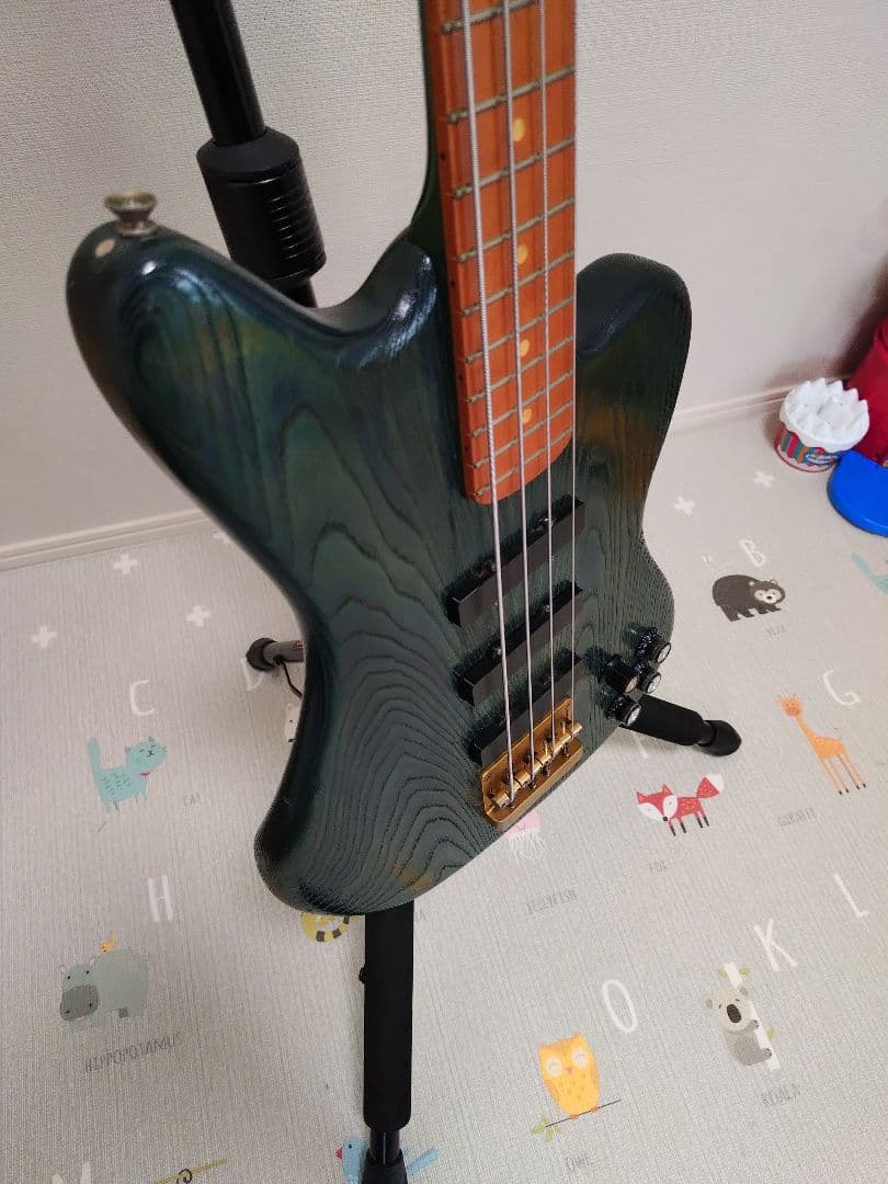 【Fenderソフトケース付き】グラスルーツ 人時(黒夢)モデル