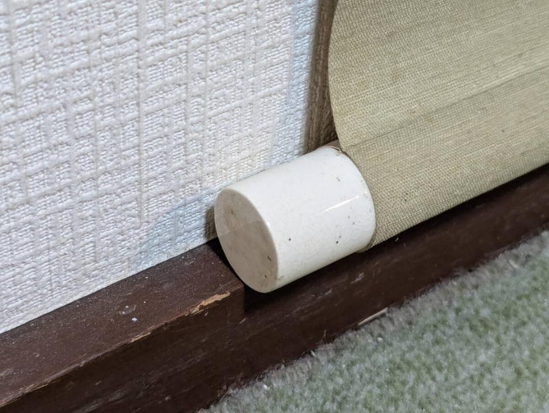 【真作】掛軸　松岡古峰　秋月を眺む風情画掛軸　共箱入　U146