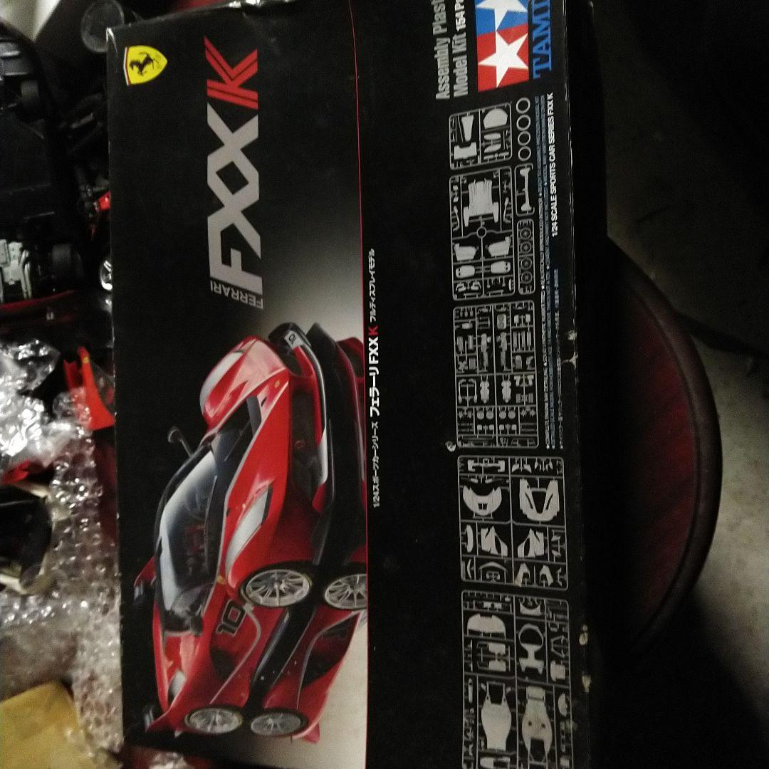 タミヤ1/24フェラーリFXXKプラモデル組立途中品