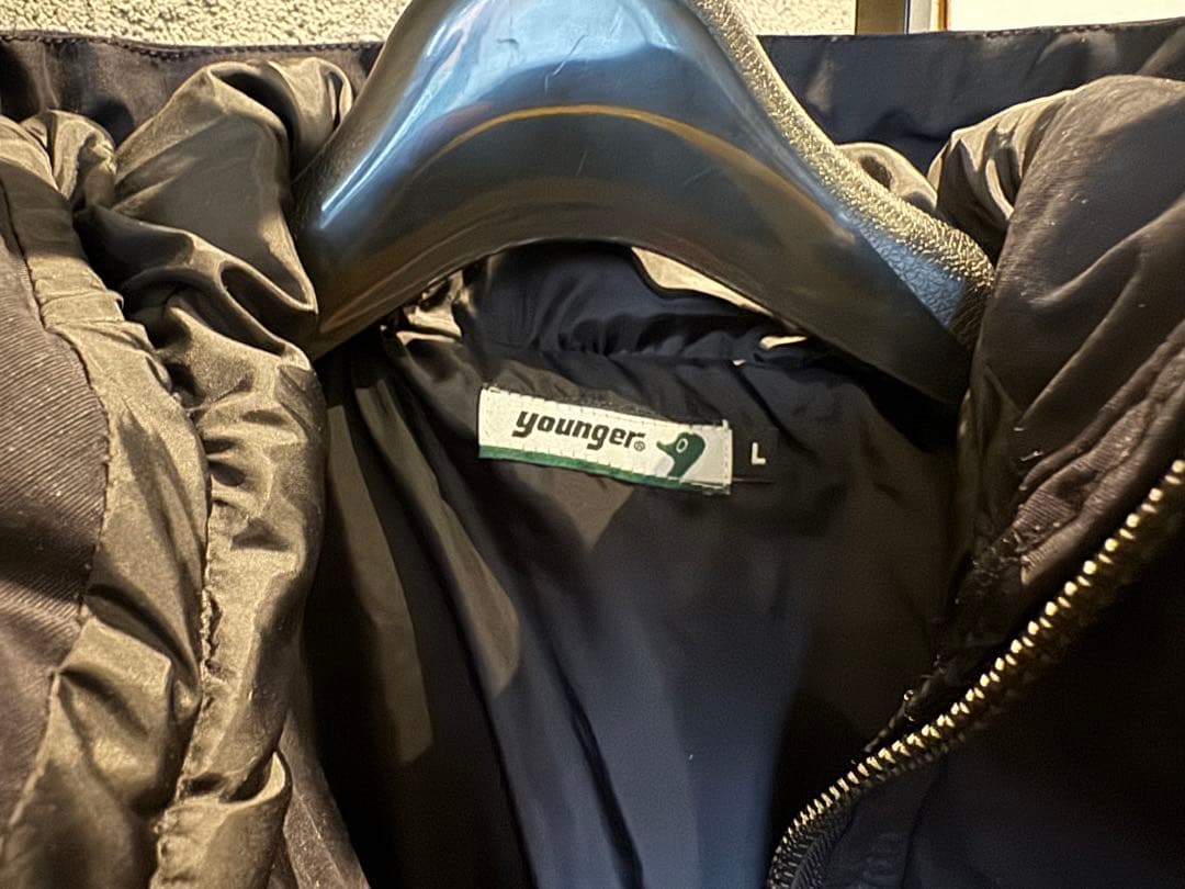 younger ヤンガー ロングコート　ベンチコート　黒