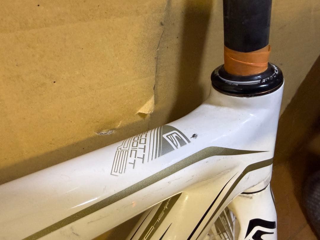 SCOTT ADDICT R3 フルカーボン　ロードバイク　フレームセット