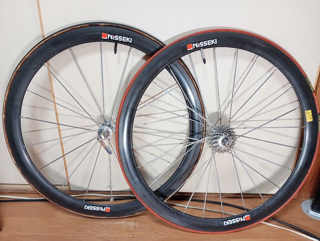 NISSEKIニッセキ　カーボンホイール　前後セット大阪市内手渡し値下げ
