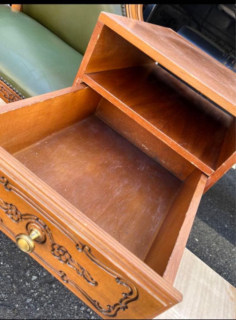 イタリア　ロココ様式　テレフォンベンチ　猫脚