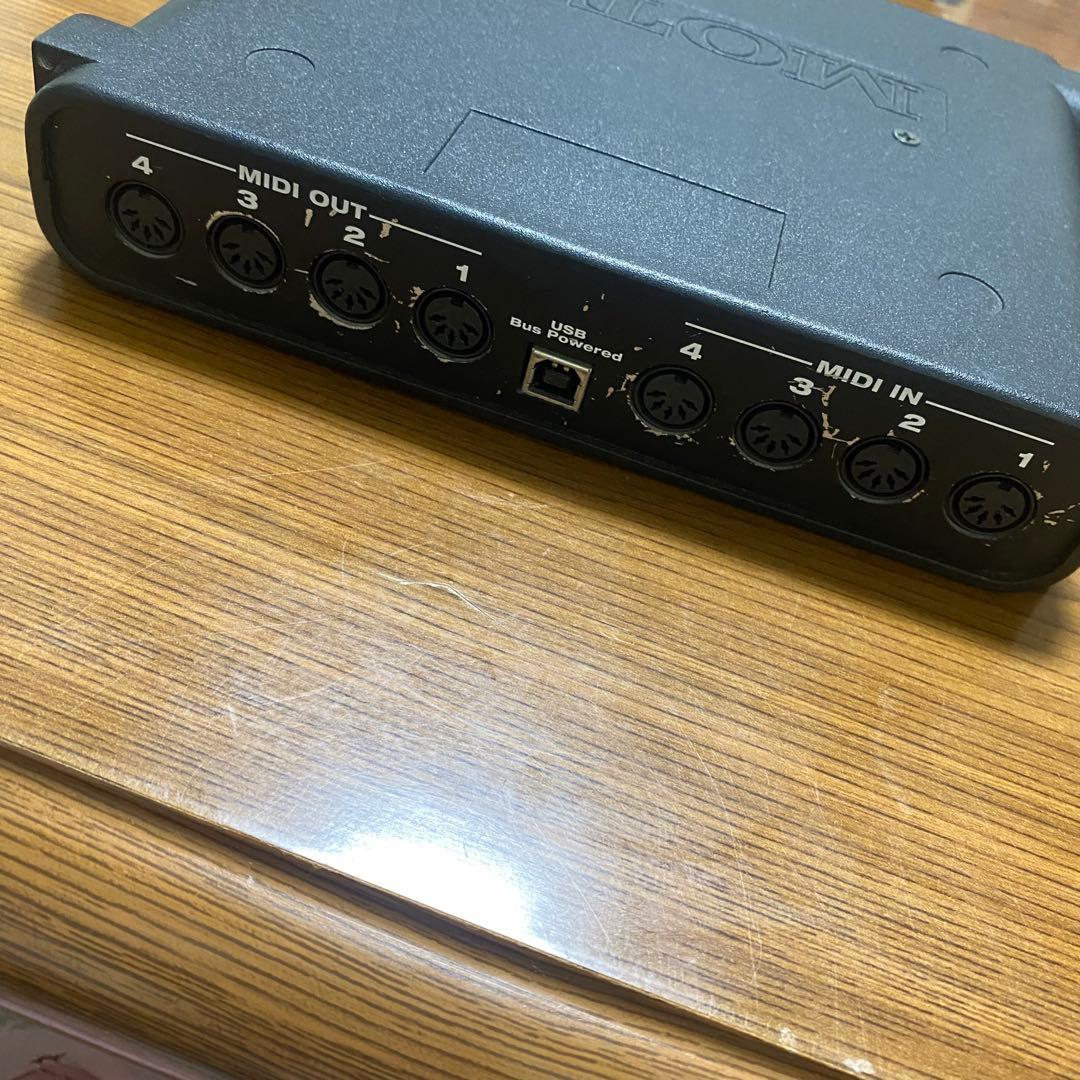 MOTU micro lite （MIDIインターフェイス）