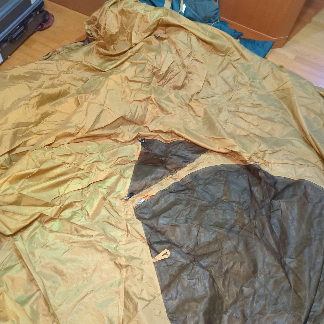 ラウンドスクリーン2ルームハウス