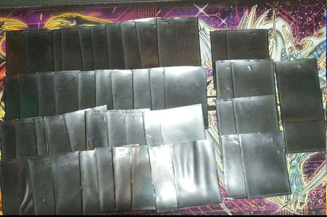 遊戯王 スターダスト レッドデーモンズ プレイマット スリーブ 93枚ストレージ