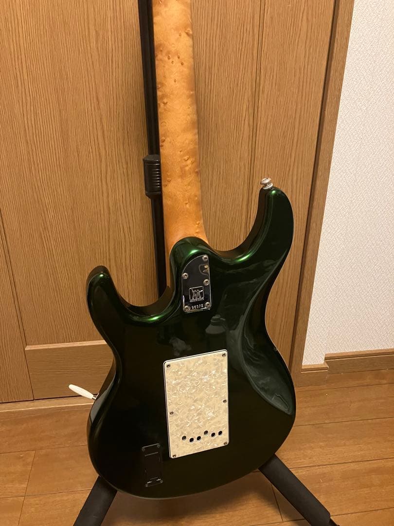 MusicMan Silhouette Special シルエット スペシャル