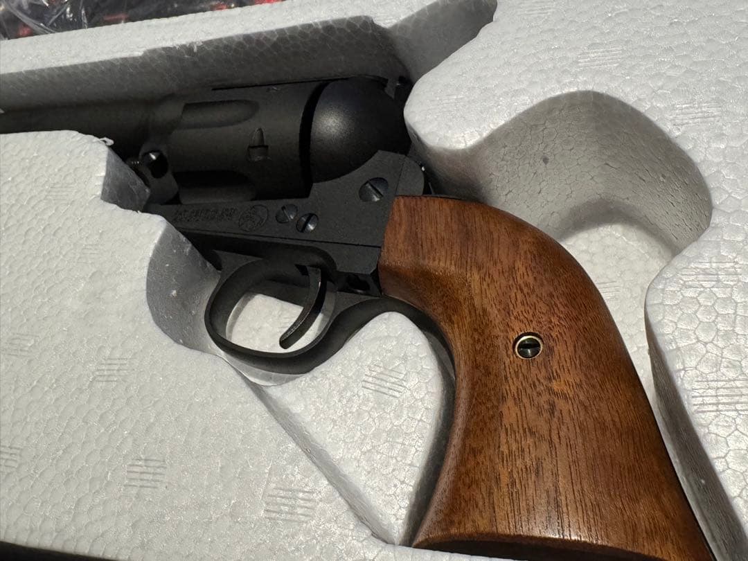 マルシン製　コルト　SAA アーティラリー　ブラックHW 木製グリップ