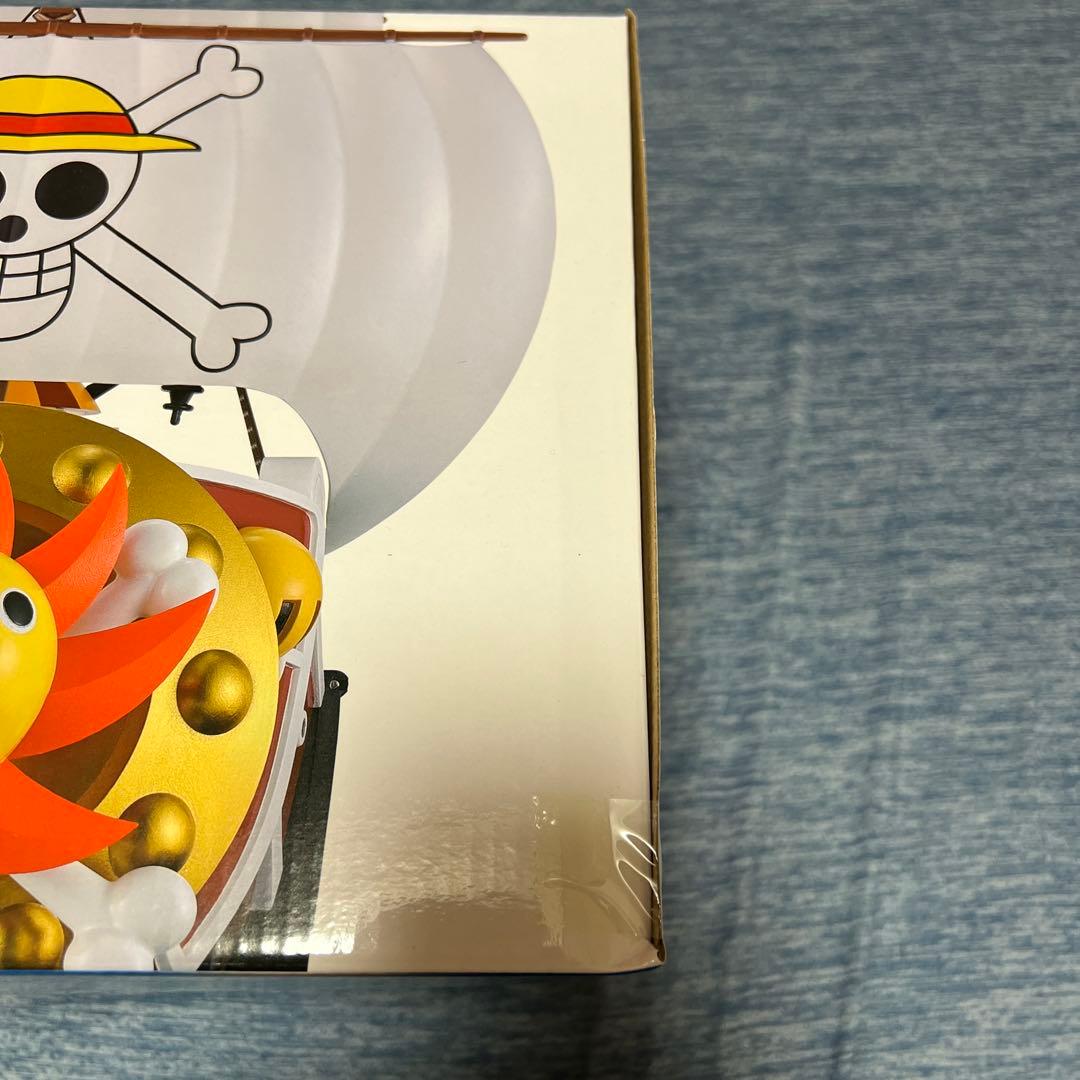 ワンピース　ワンピの実　サウザンド・サニー号　ガシャポン