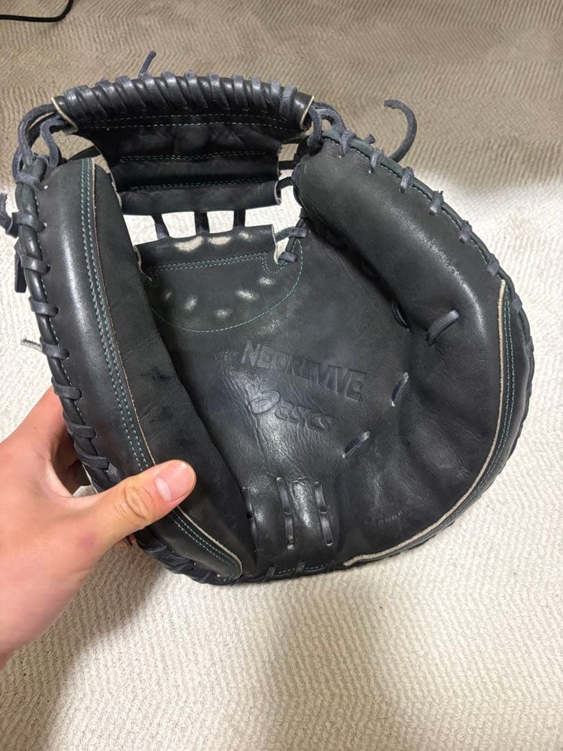 Asics黒 硬式　ミット