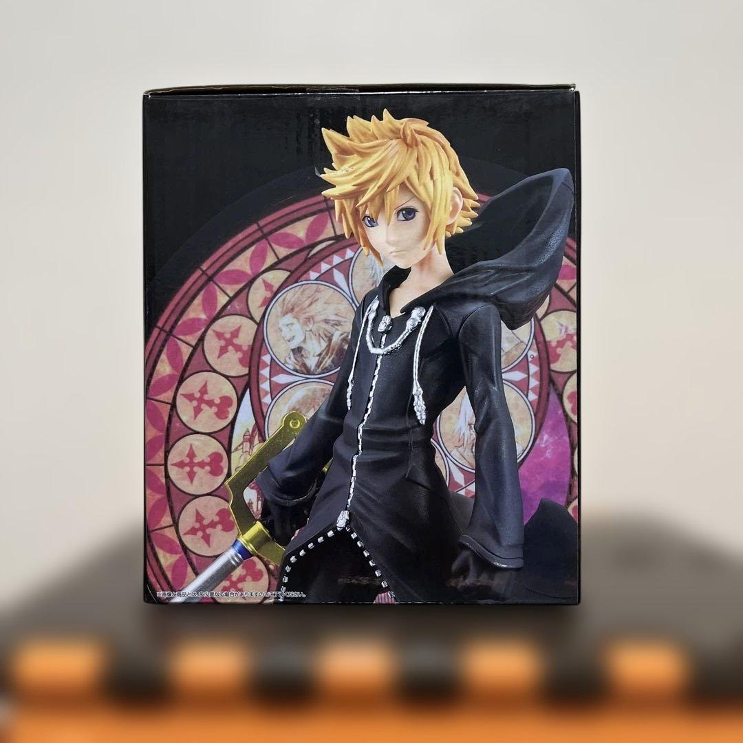ほぼ新品/BANDAI KINGDOM HEARTS ロクサス フィギュア