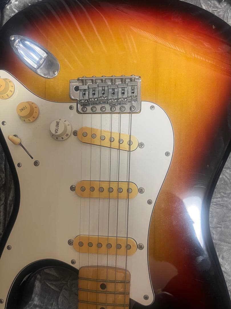 Fender Stratocaster サンバースト