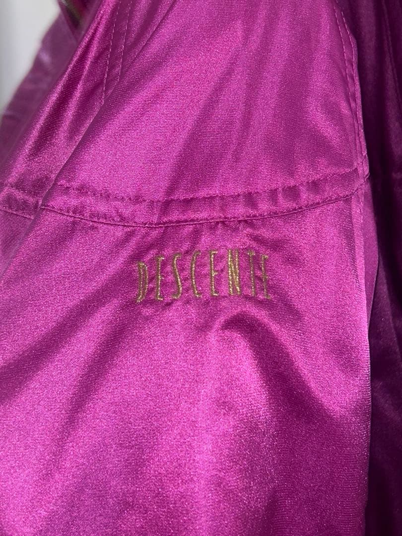 DESCENTE アウター　スキーウェア　スノボーウェア