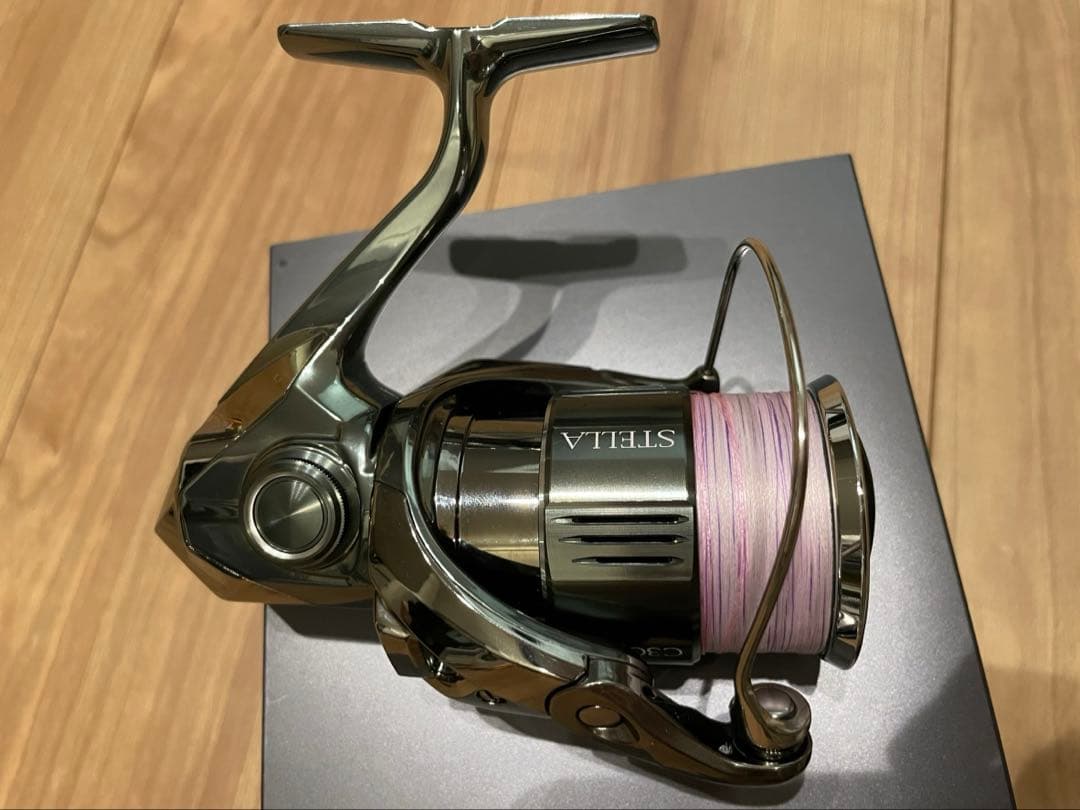 22ステラ　C3000SDH シマノ　今年10月4日購入　極美品　最終値下げ