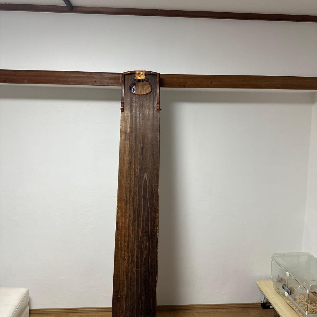 大型木製琴 13弦 金色装飾付き
