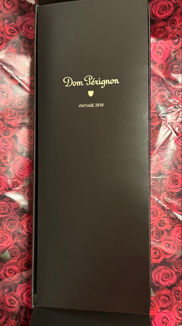 ドンペリニヨン ヴィンテージ 2010新品 箱付き撮影のために開封いたしました