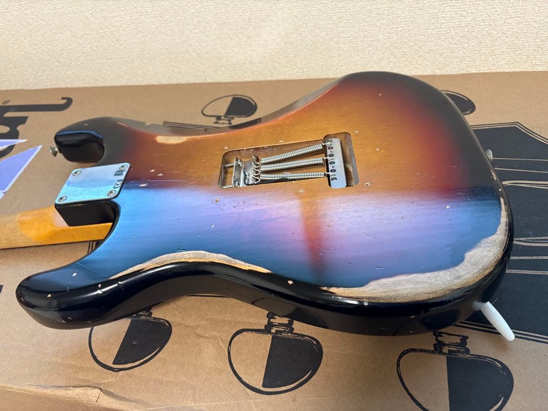 Fender road worn ストラト 初期 パーツカスタム