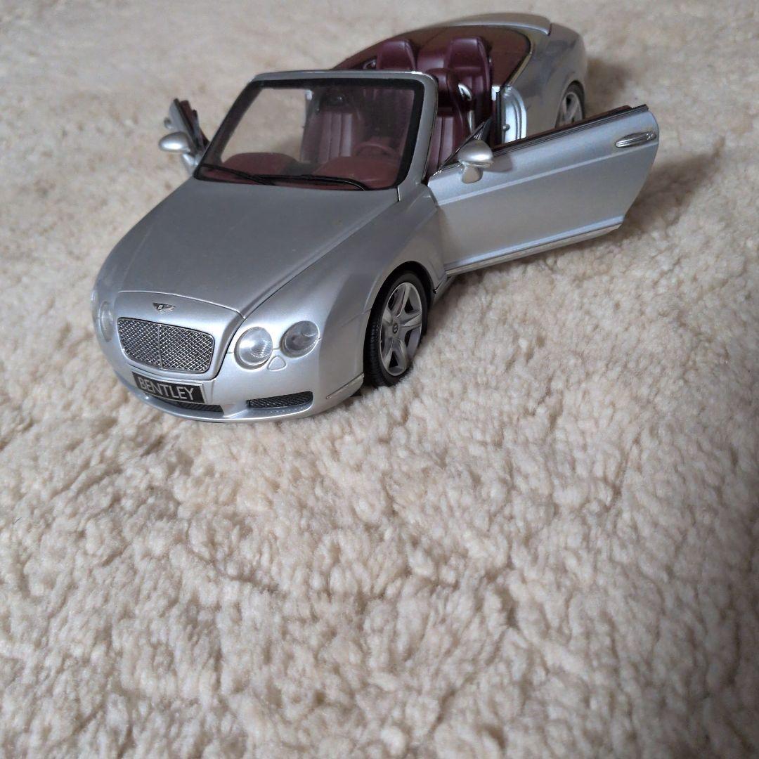 【値下げ】ベントレー コンバーチブル ミニカー シルバー
