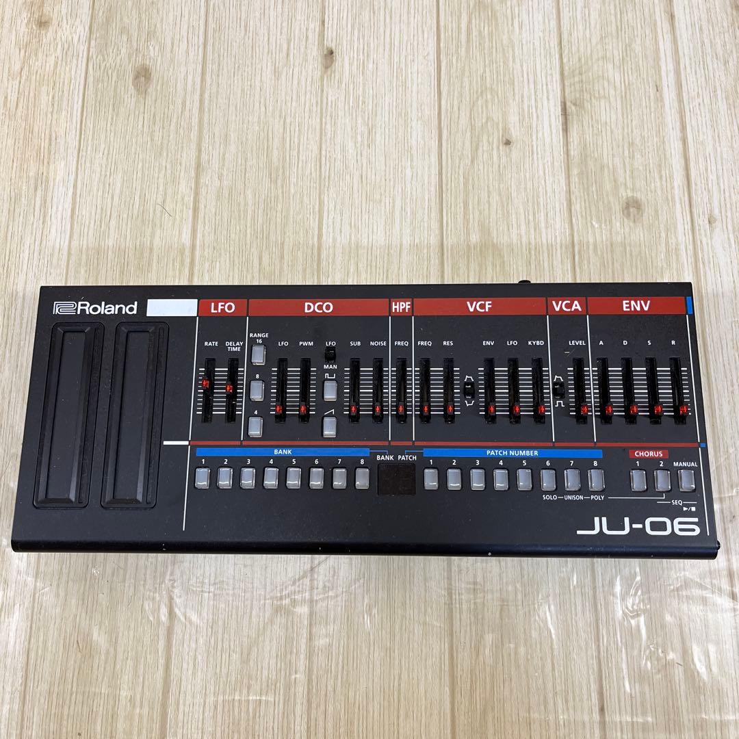 RolandBoutique JU-06シンセサイザー