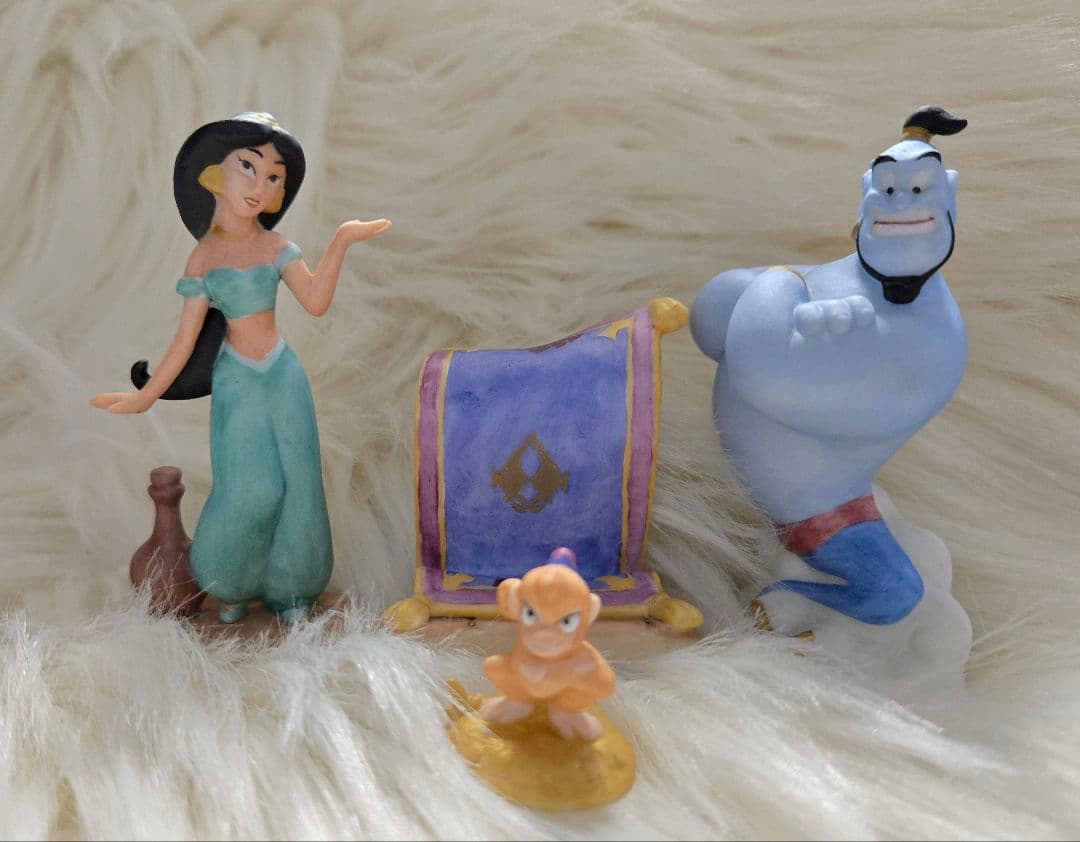 ディズニー フィギュア　加藤工芸　♥️ジーニーセット♥️